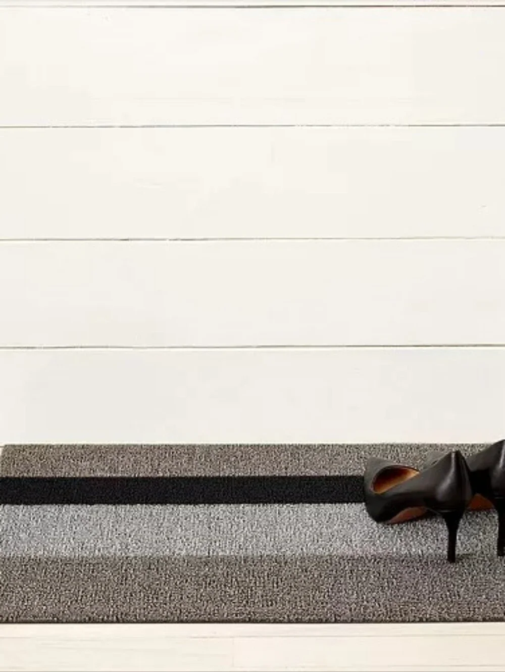 Chilewich Bold Stripe Shag Indoor or Outdoor Doormat, 18 X 28